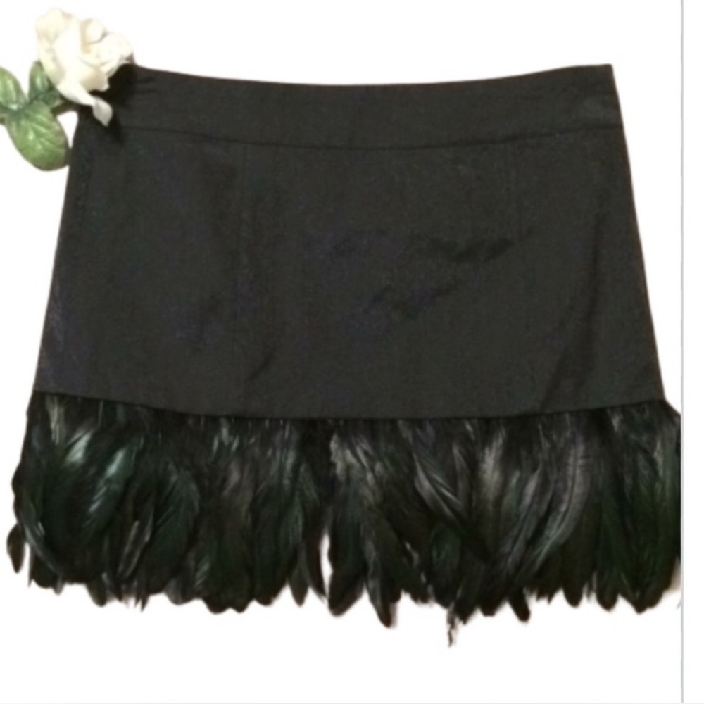 Twelve by Twelve Los Angeles Feather Hem Mini, Size M